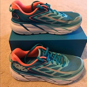Hoka One Clifton 3